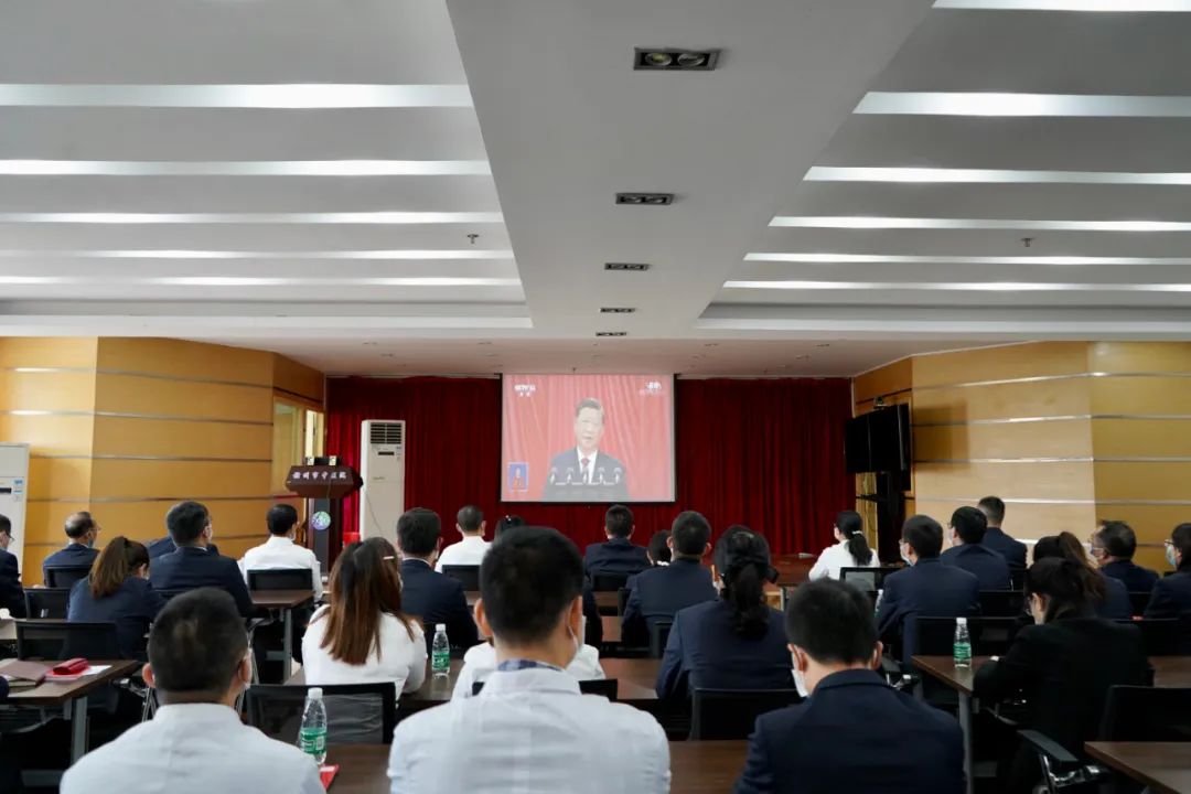 贛州市中醫院組織集中收看黨的二十大開幕盛況